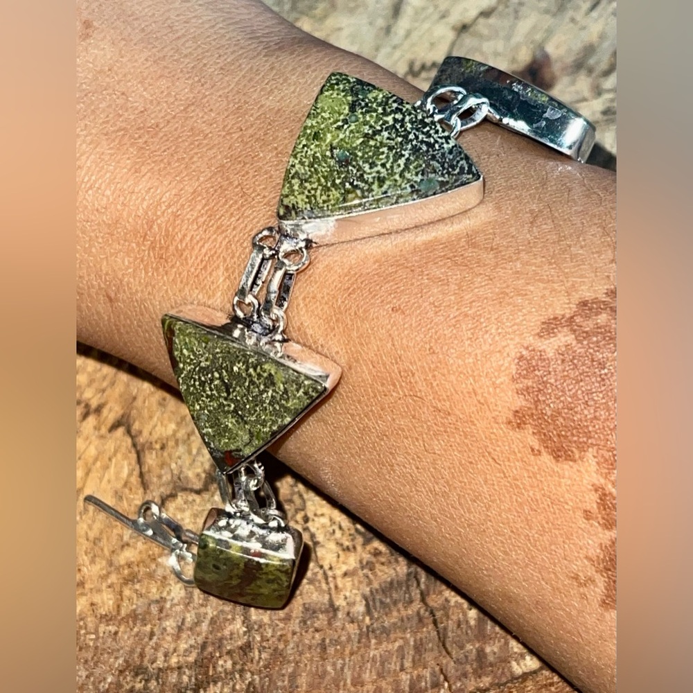 Piemontite Dragon Stone Bracelet